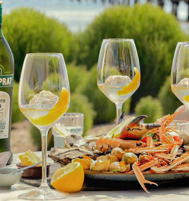 Gastronomie, marchés, vins, fruits, légumes, fruits de mer, huîtres - Camping 3 étoiles Beauregard Plage, à Marseillan Plage dans l'Hérault en Languedoc Roussillon